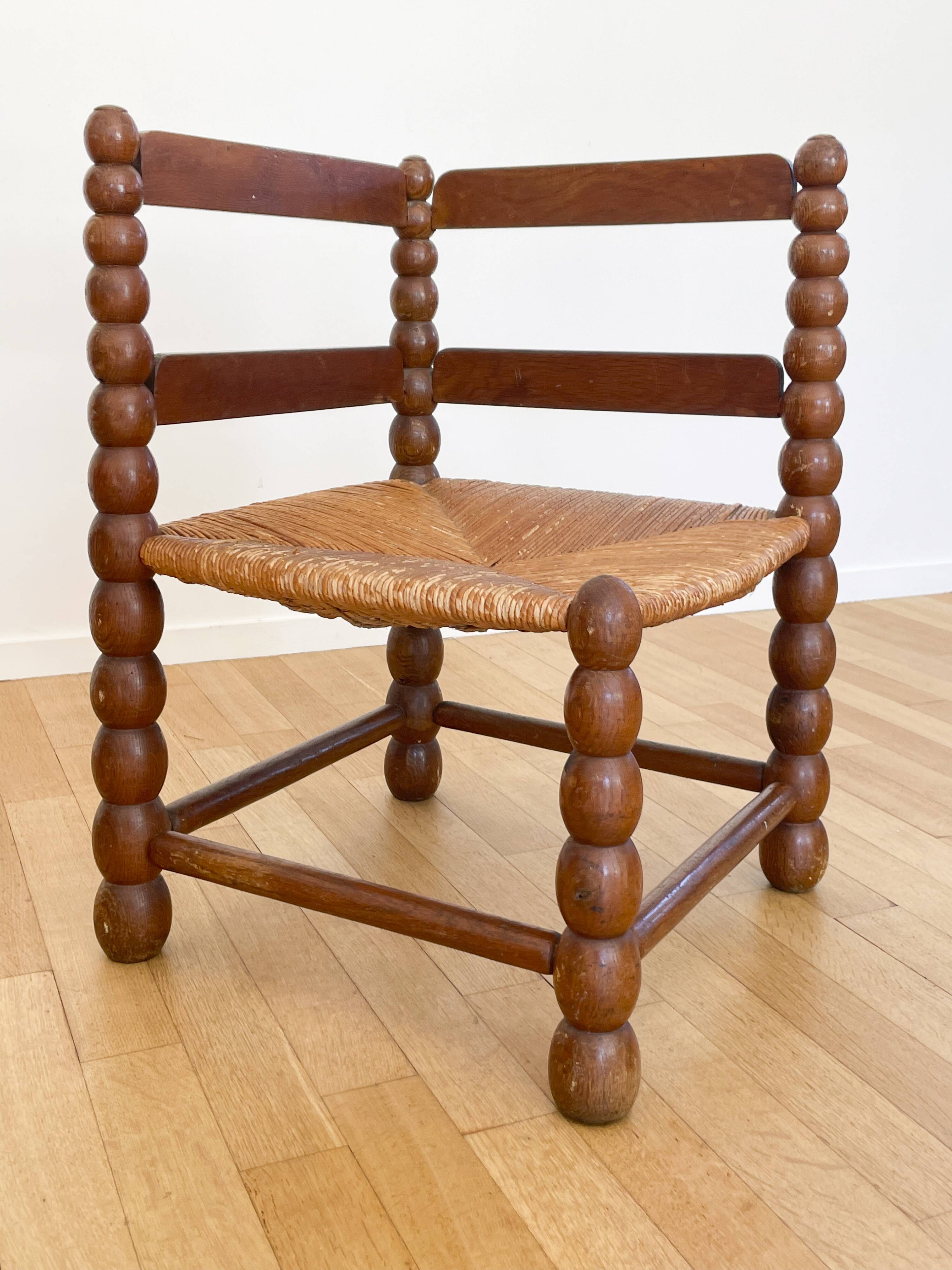 Beaded wood corner chair