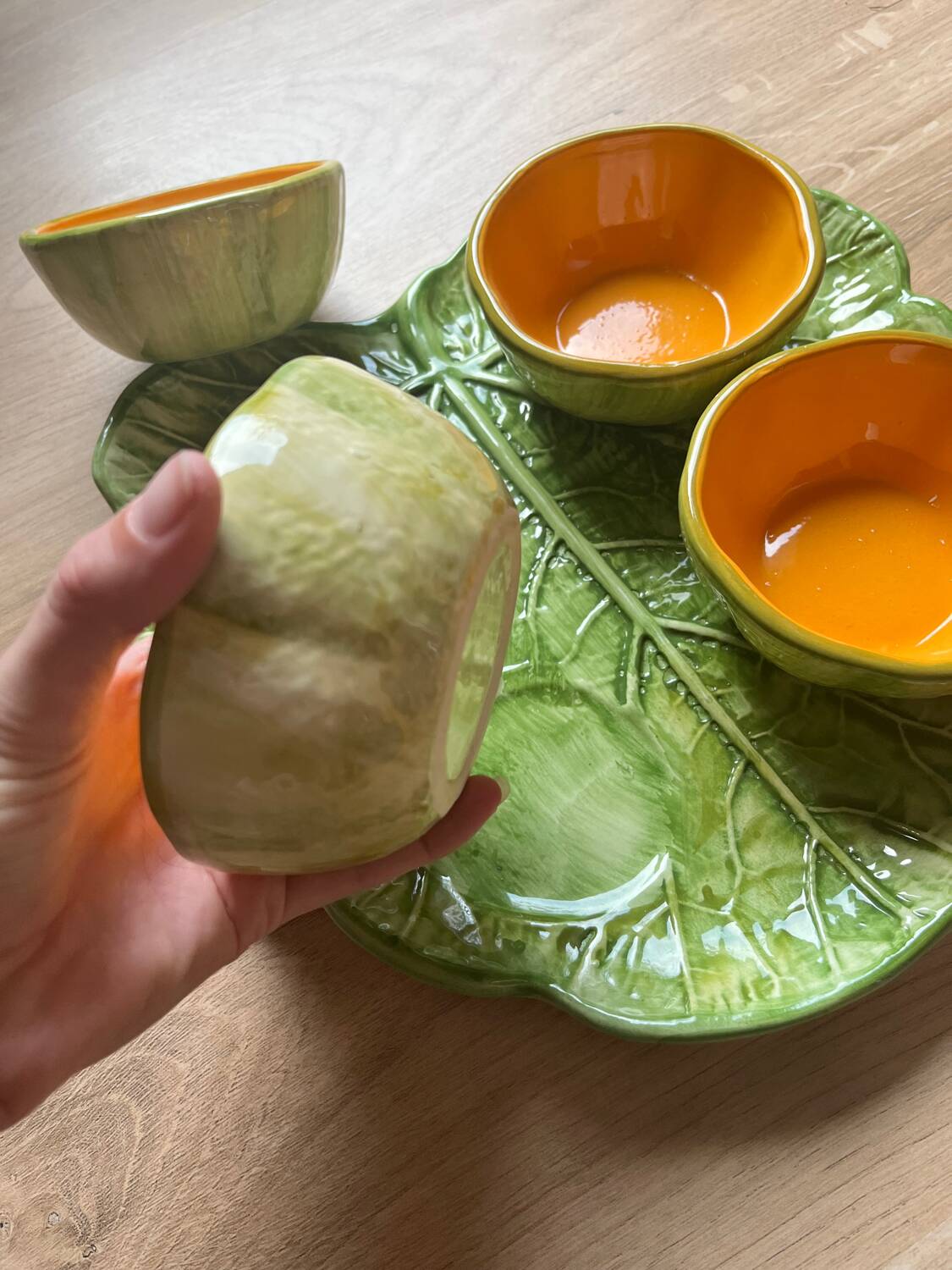 Melon shaped dish and bowls
