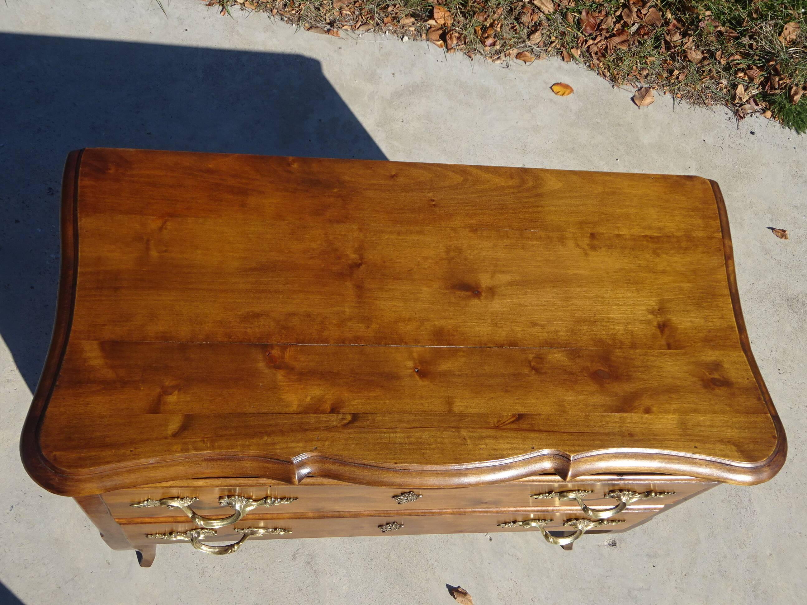 Commode 2 tiroirs de style Louis XV