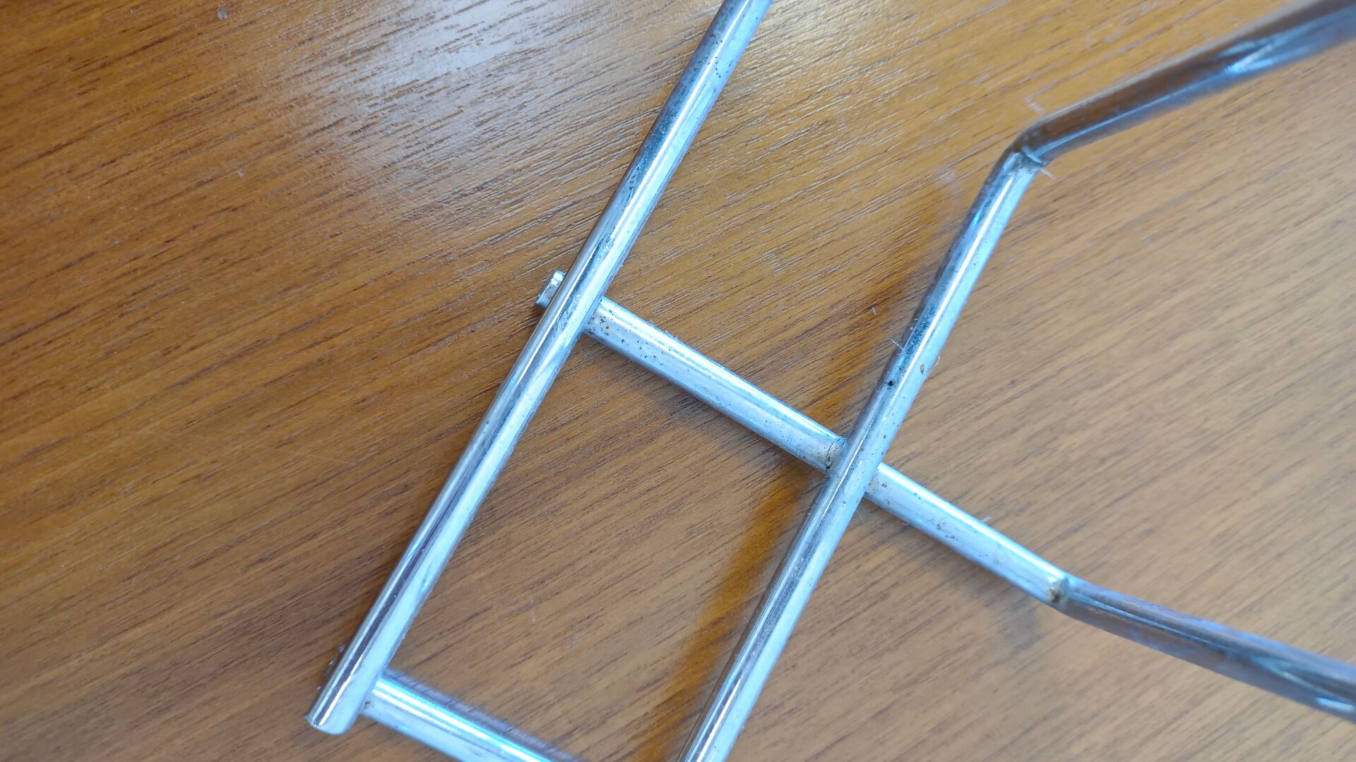 Chrome magazine rack
