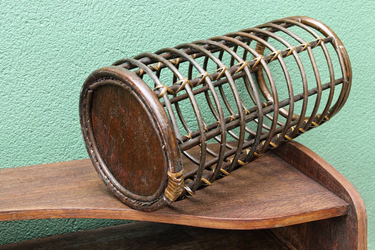 Rattan umbrella stand