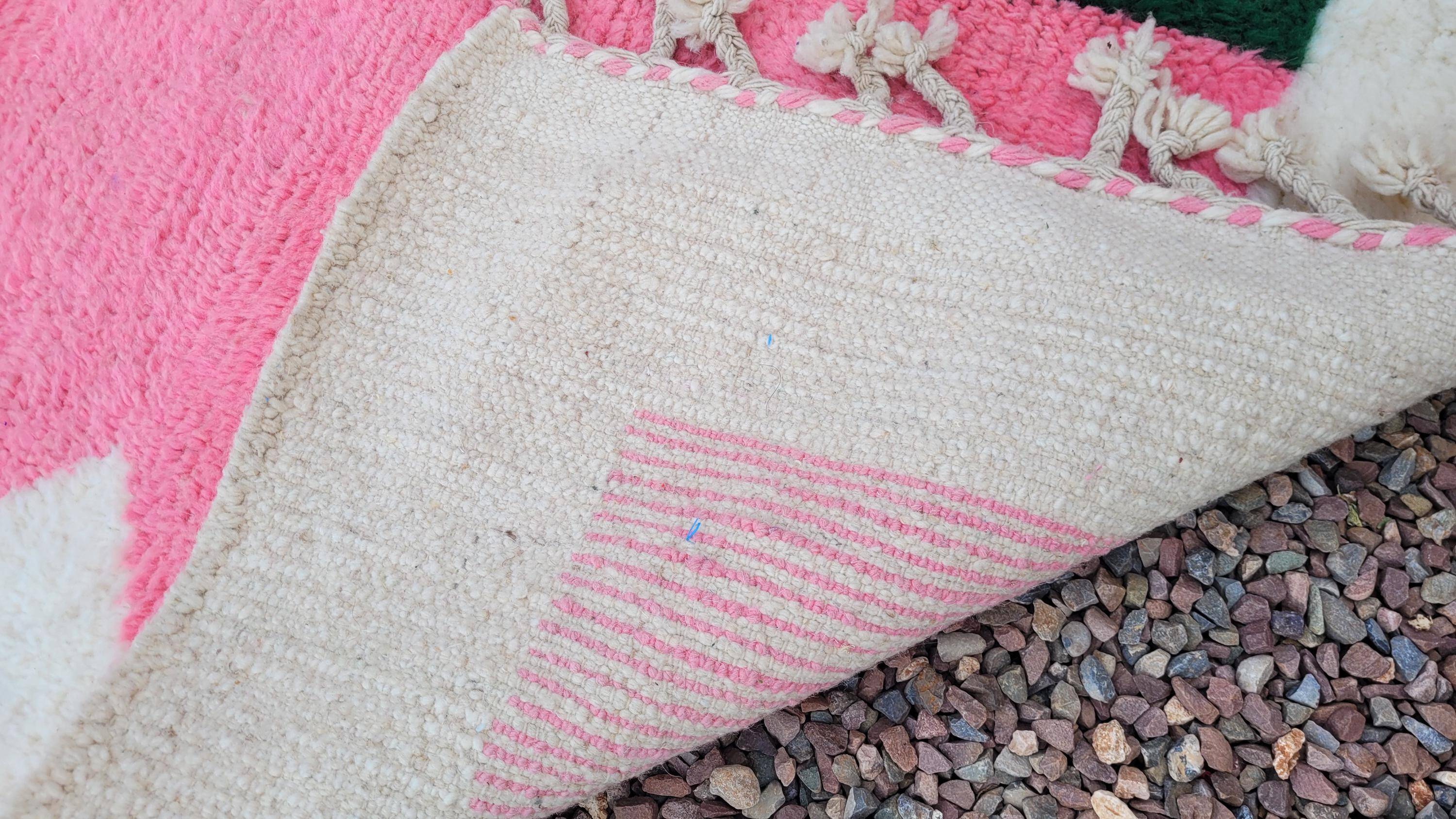 Moroccan rug in natural wool 2.5x1.5 m