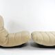 Chauffeuse et son repose-pied Marsala Ligne Roset beige clair