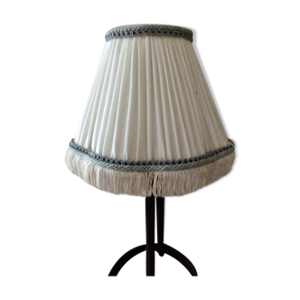 Retro lampshade with pleated effect and fringes