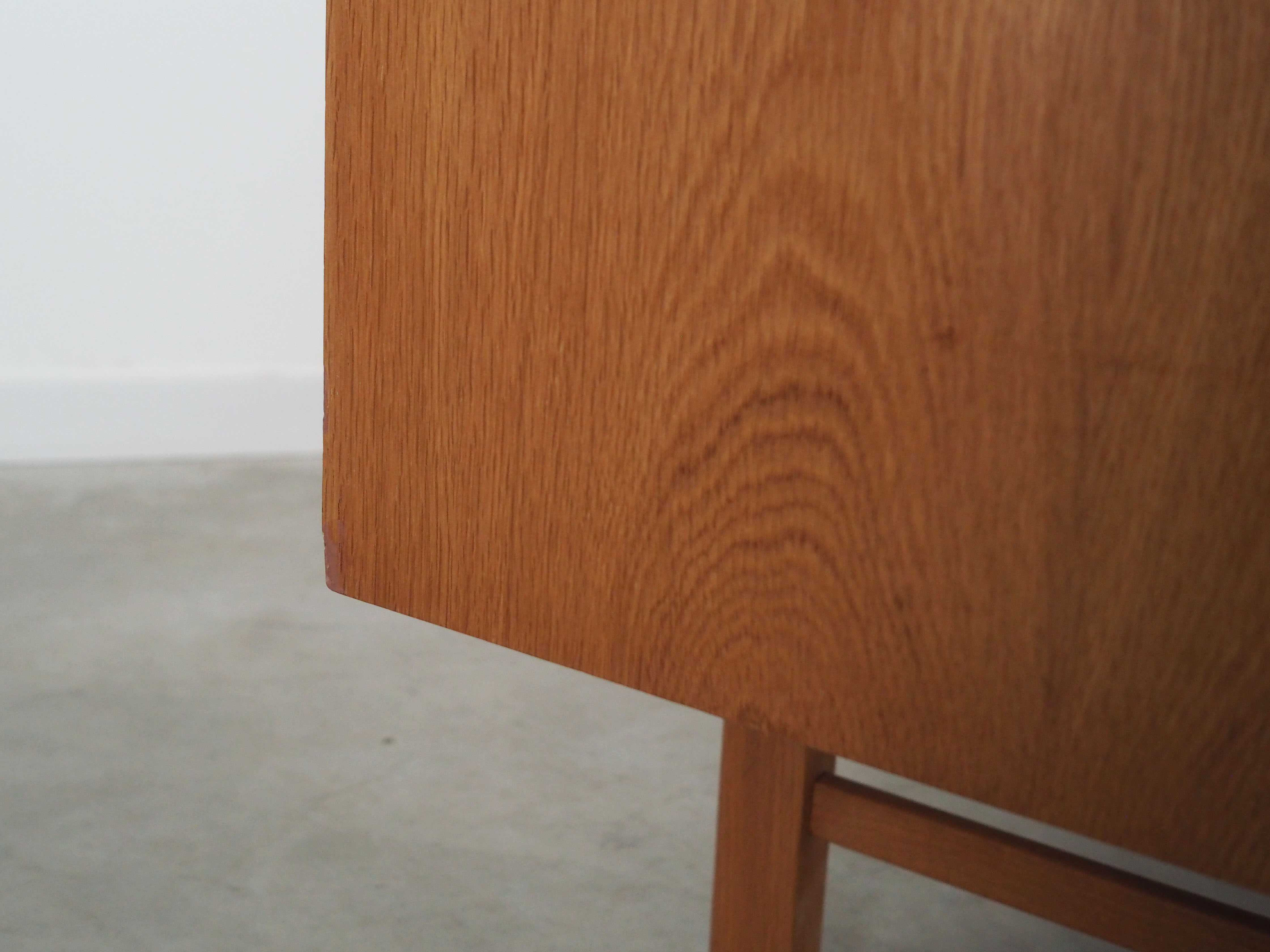 Enfilade en frêne, design danois, années 1970, Danemark