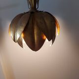 Flower ceiling light in gilded metal