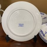 Set of 12 dessert plates in Tournai porcelain, Boch Frères, fly decor