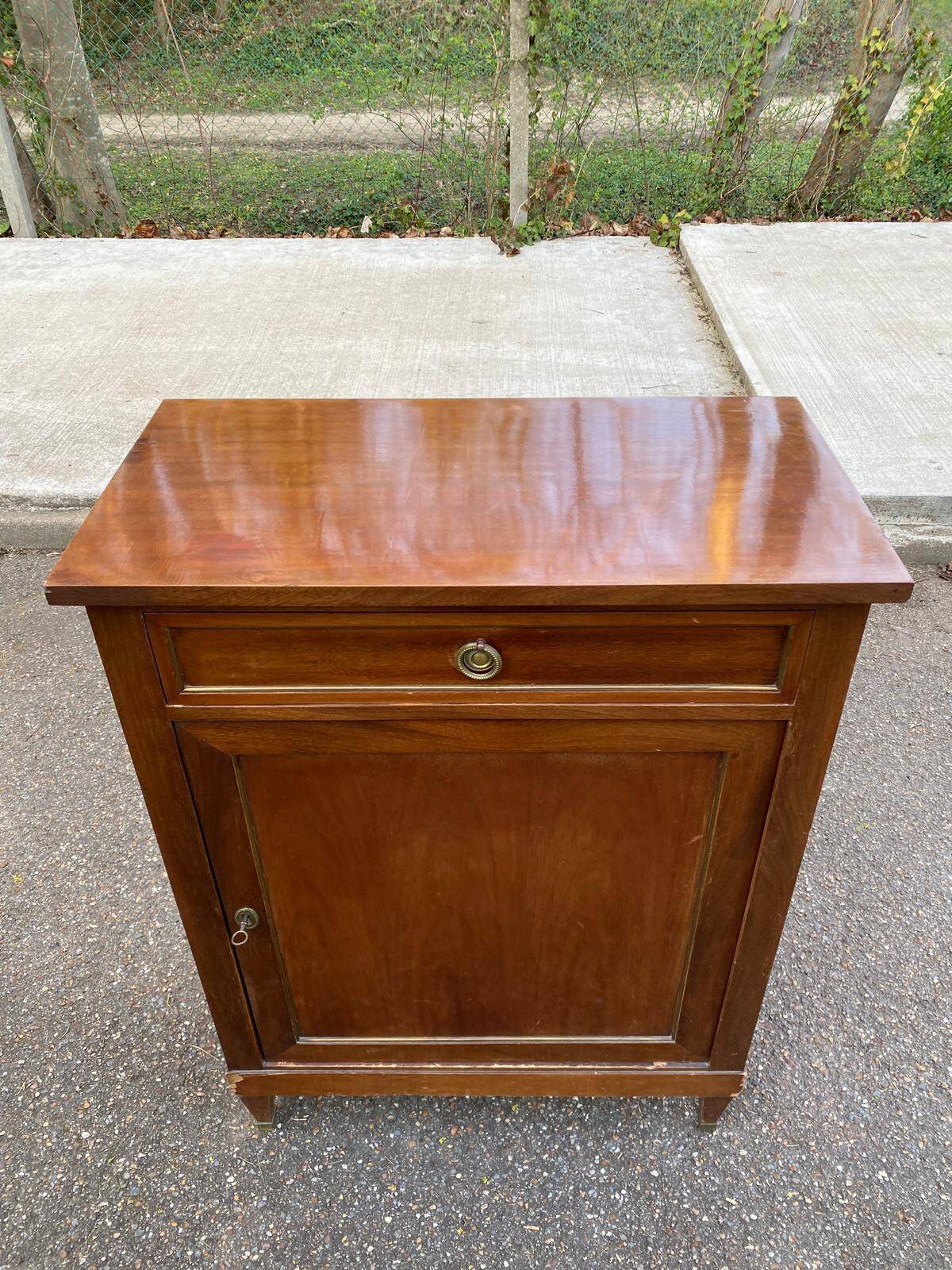 Louis XVI buffet with a confiturier in wood and white marble from the 19th century.