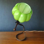 Lampe de table articulée moderniste en verre et laiton à boîtier vert
