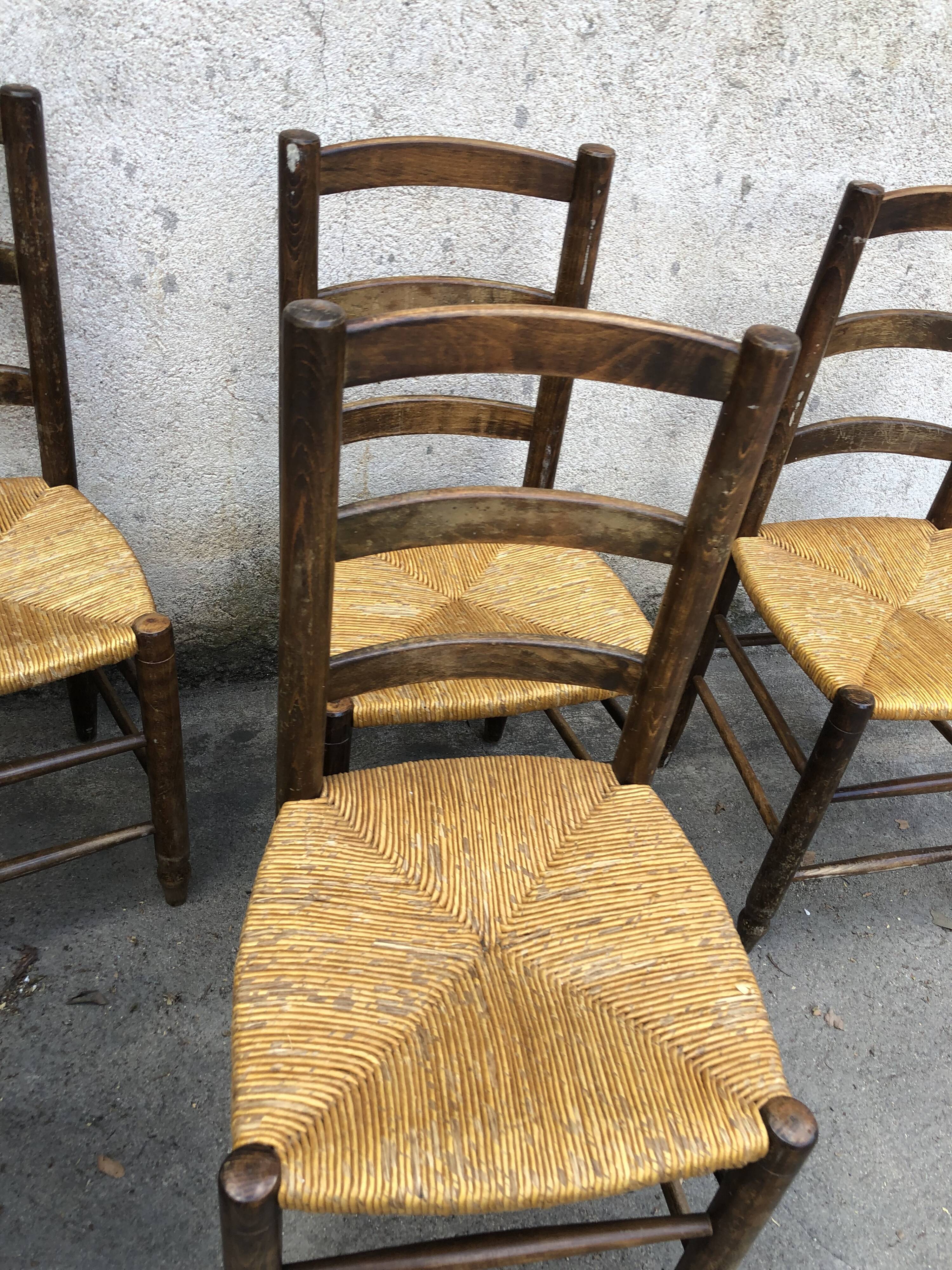 Set of 6 rustic chairs mulched