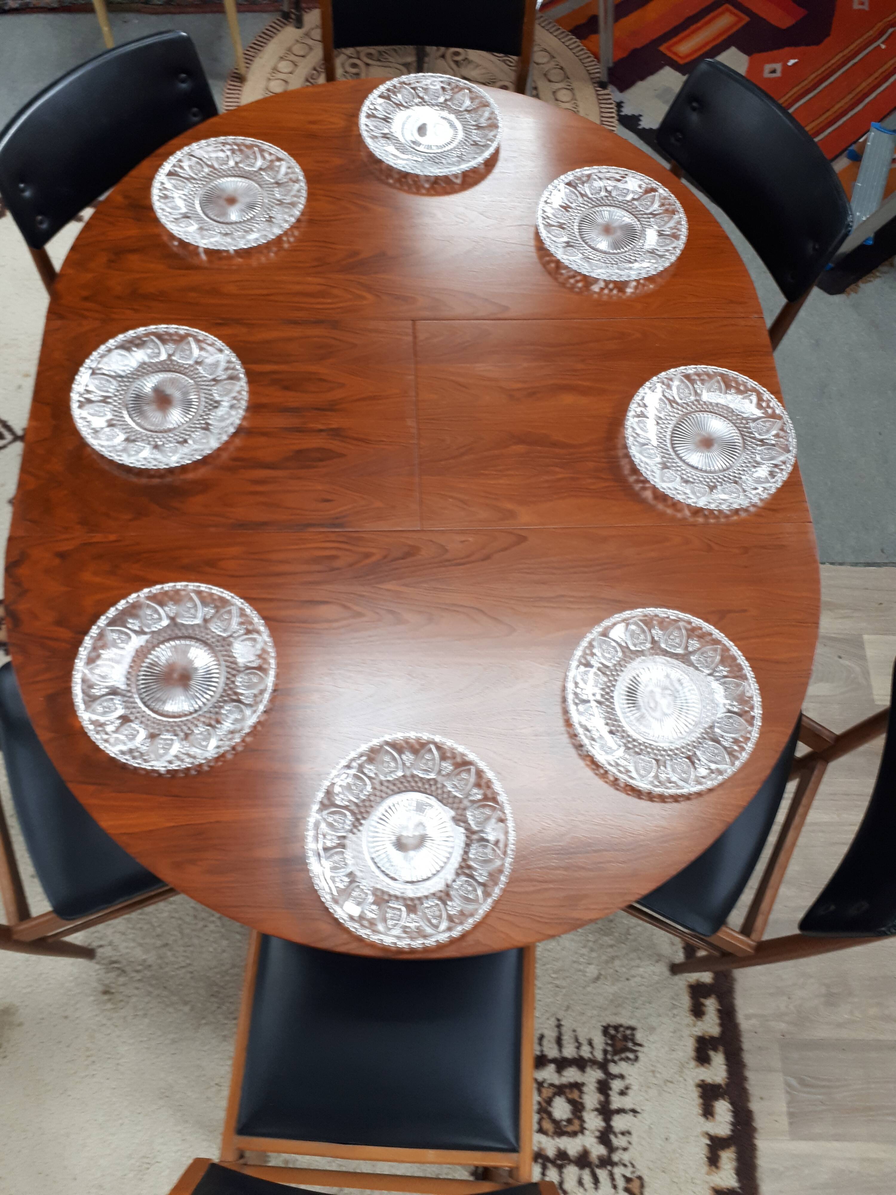 Table ronde par Baumann des années 60