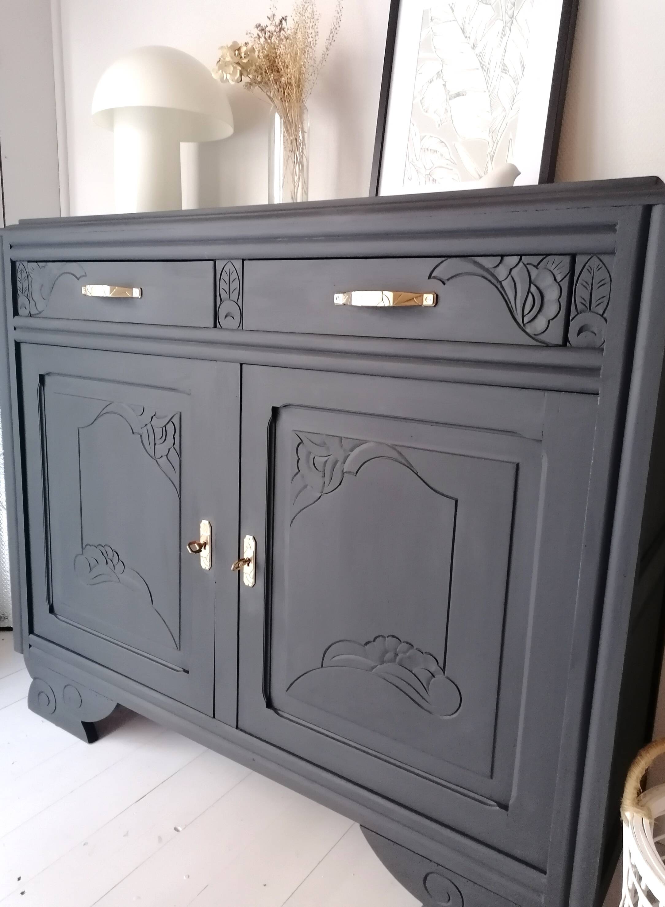 Sideboard painted in anthracite gray
