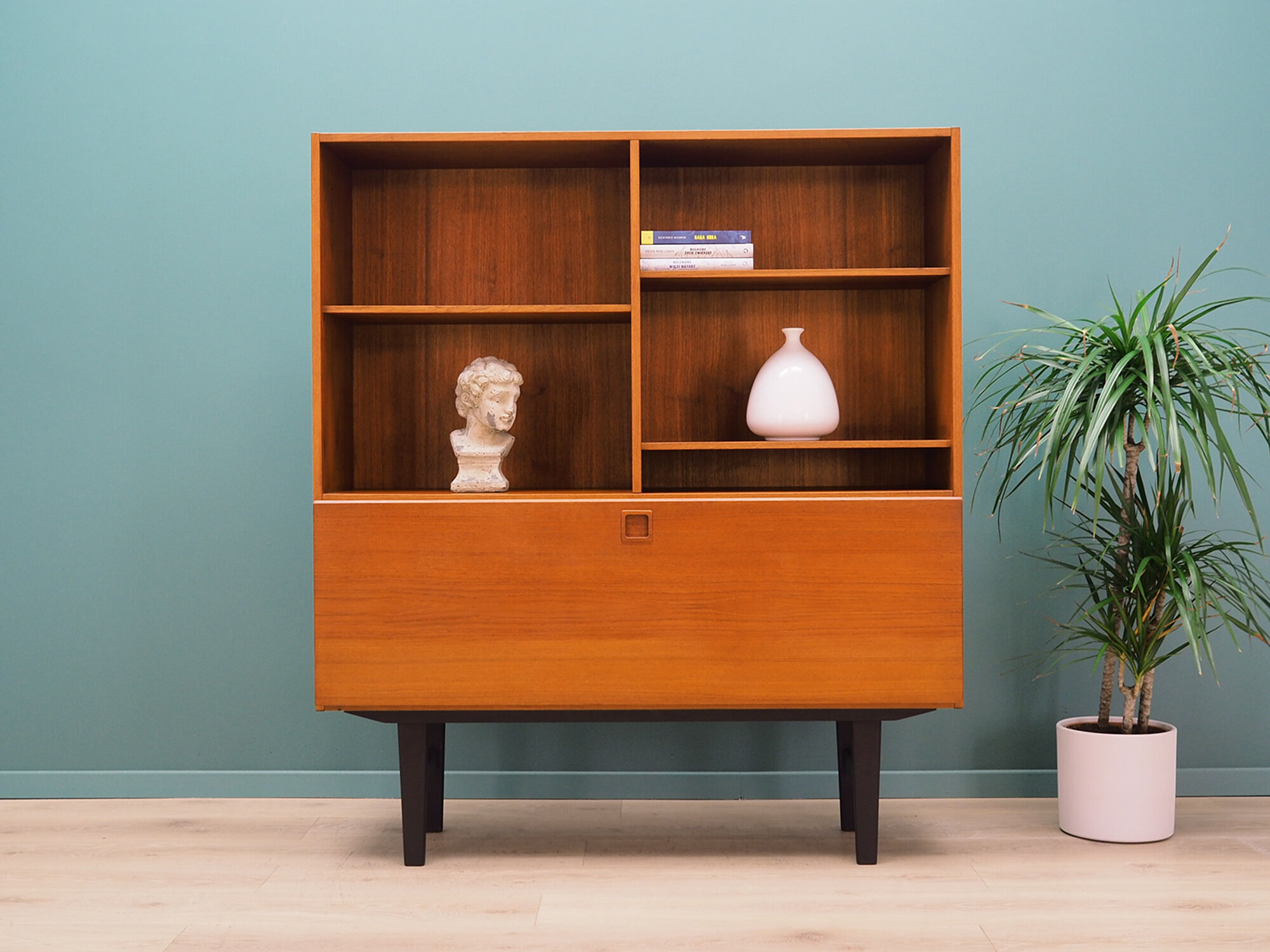 Bookcase teak, Danish design, 70, designer: Løvig Nielsen