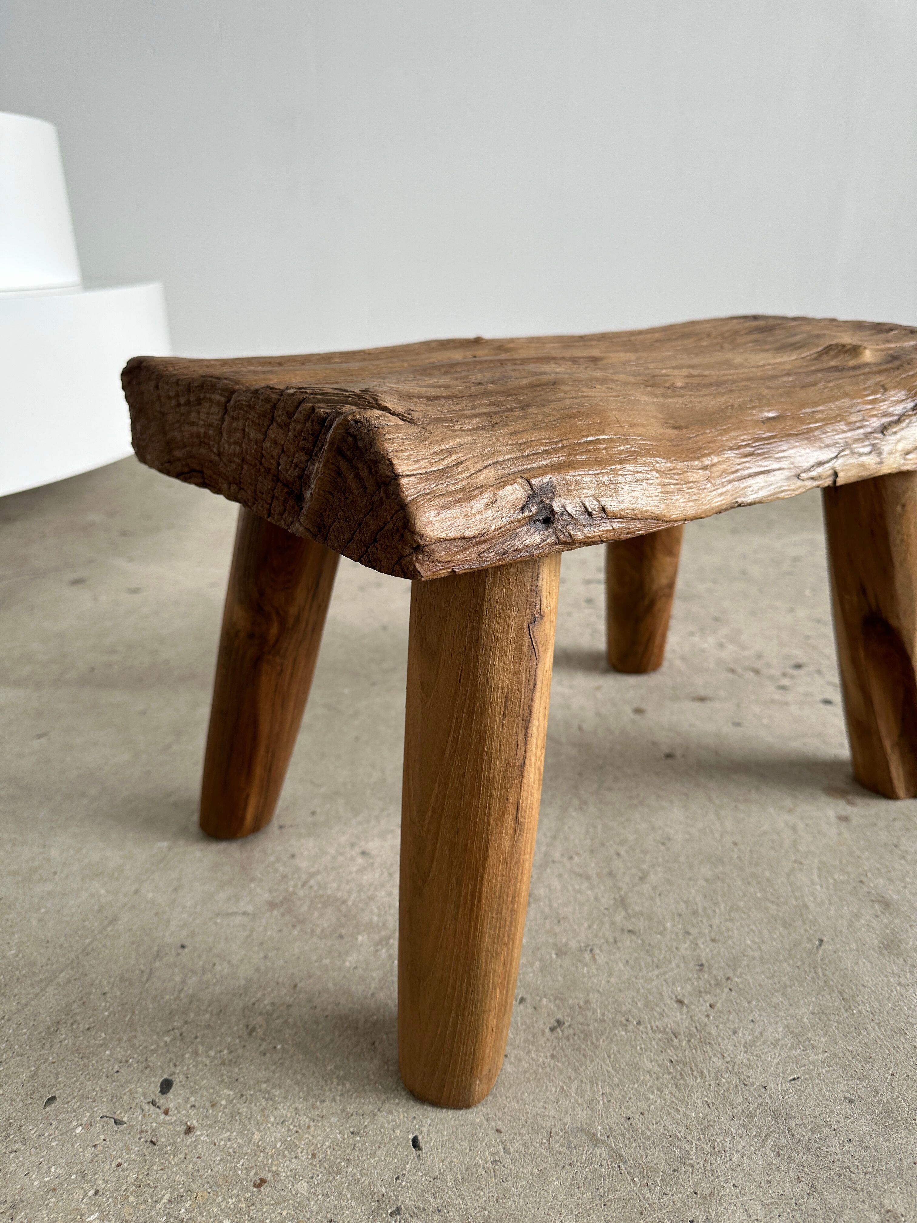 Stool in blond teak