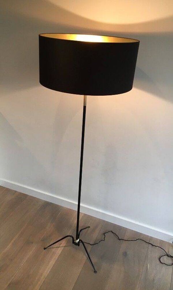 Lampadaire de parquet en métal laqué noir et laiton