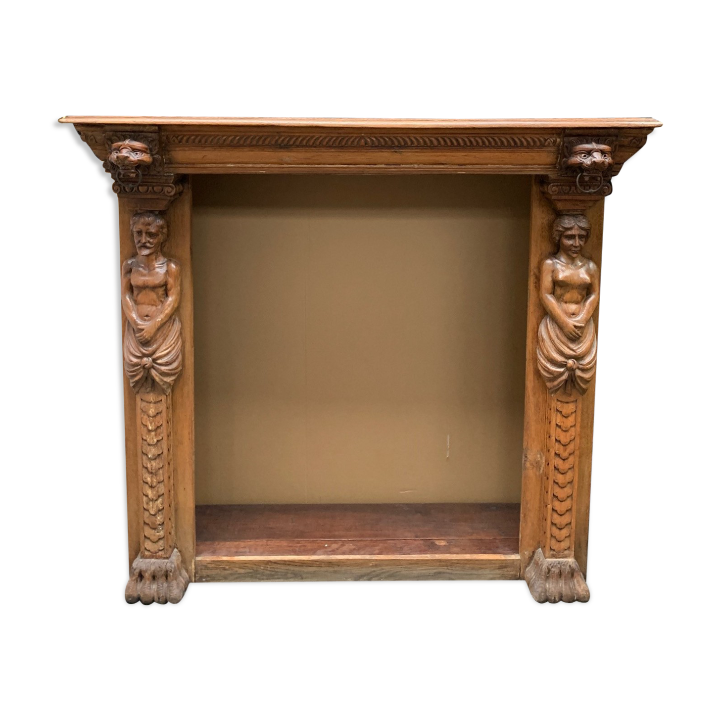 Renaissance style fireplace gate