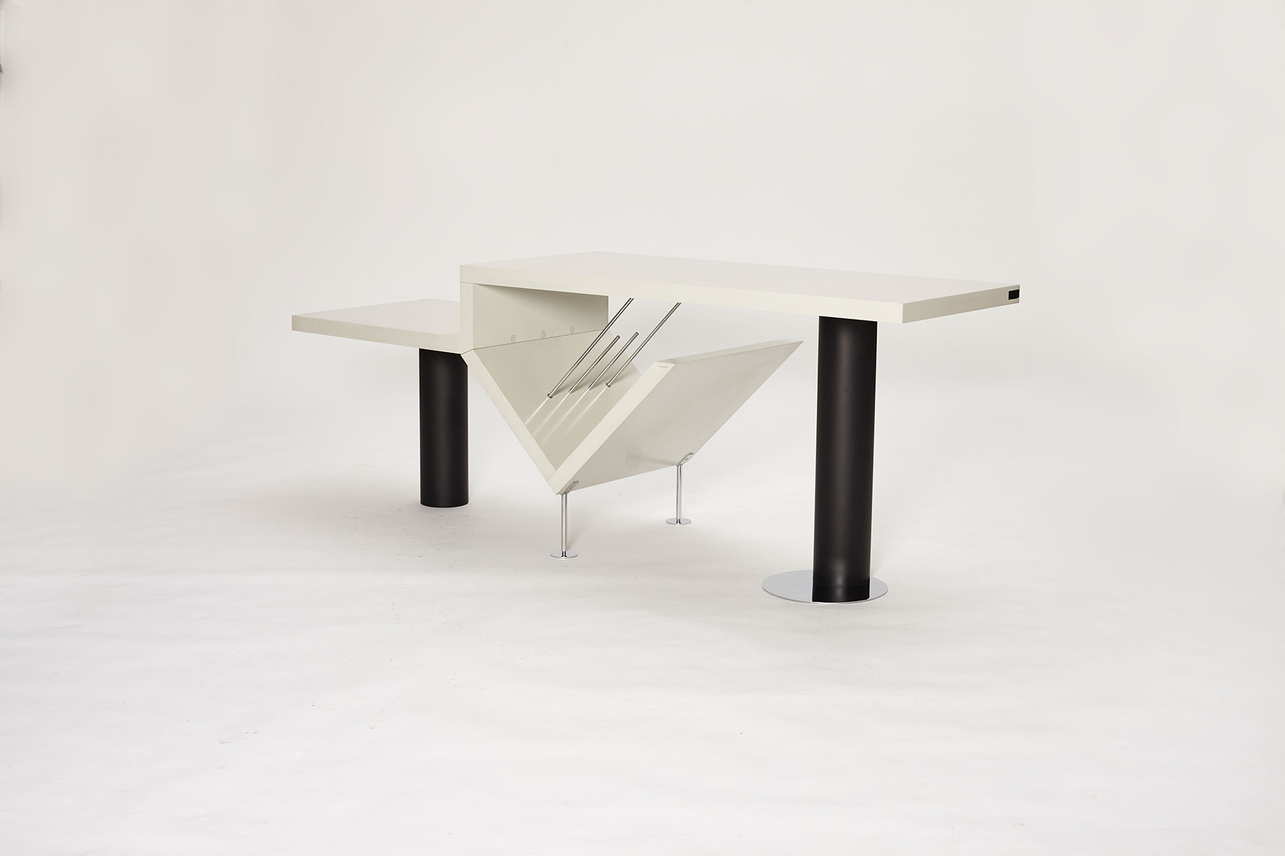 Bang & Olufsen console table