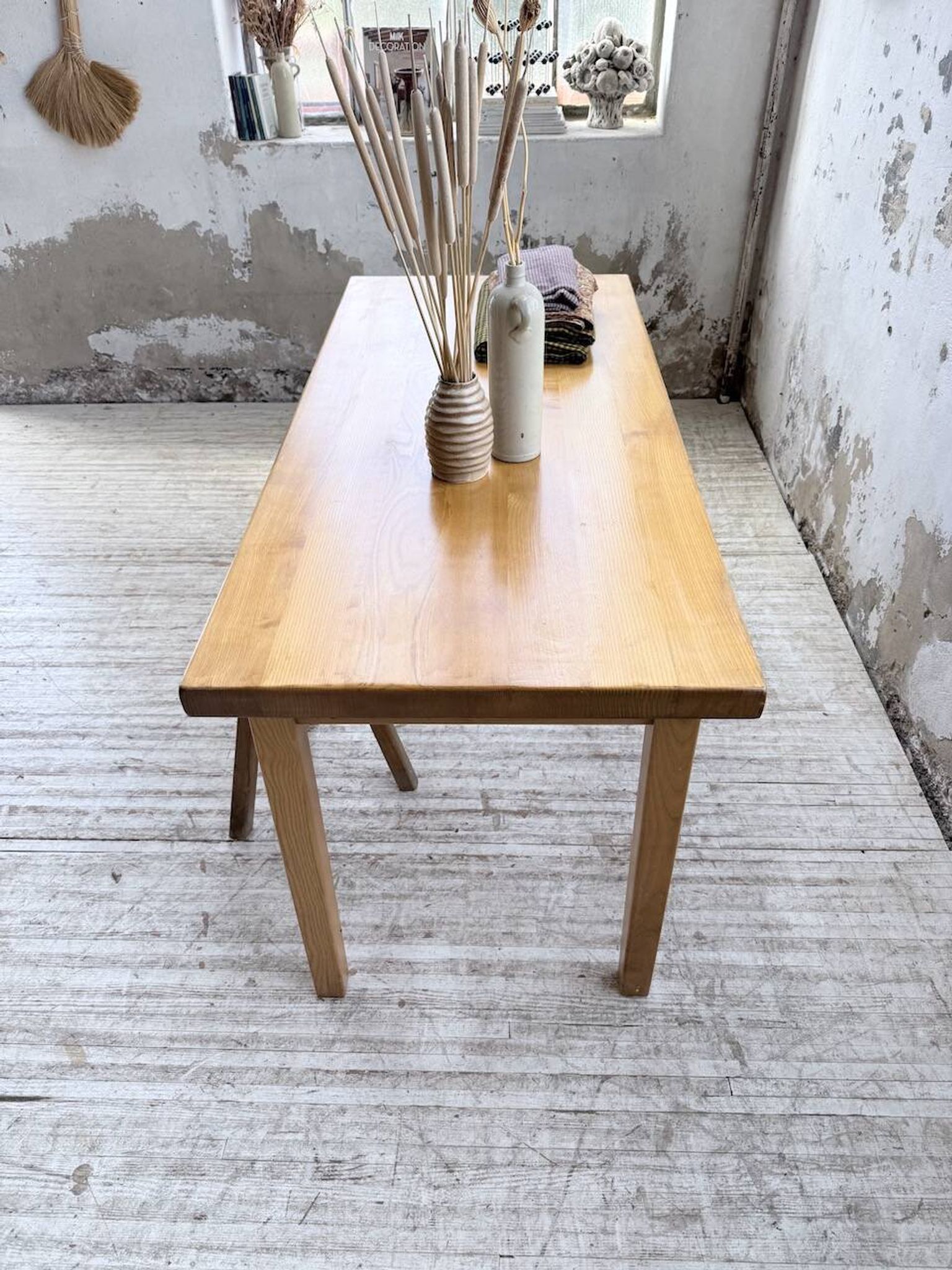 Solid elm farmhouse table 150cm