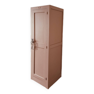 Bonnetière armoire parisienne