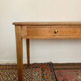 Farmhouse table with drawers