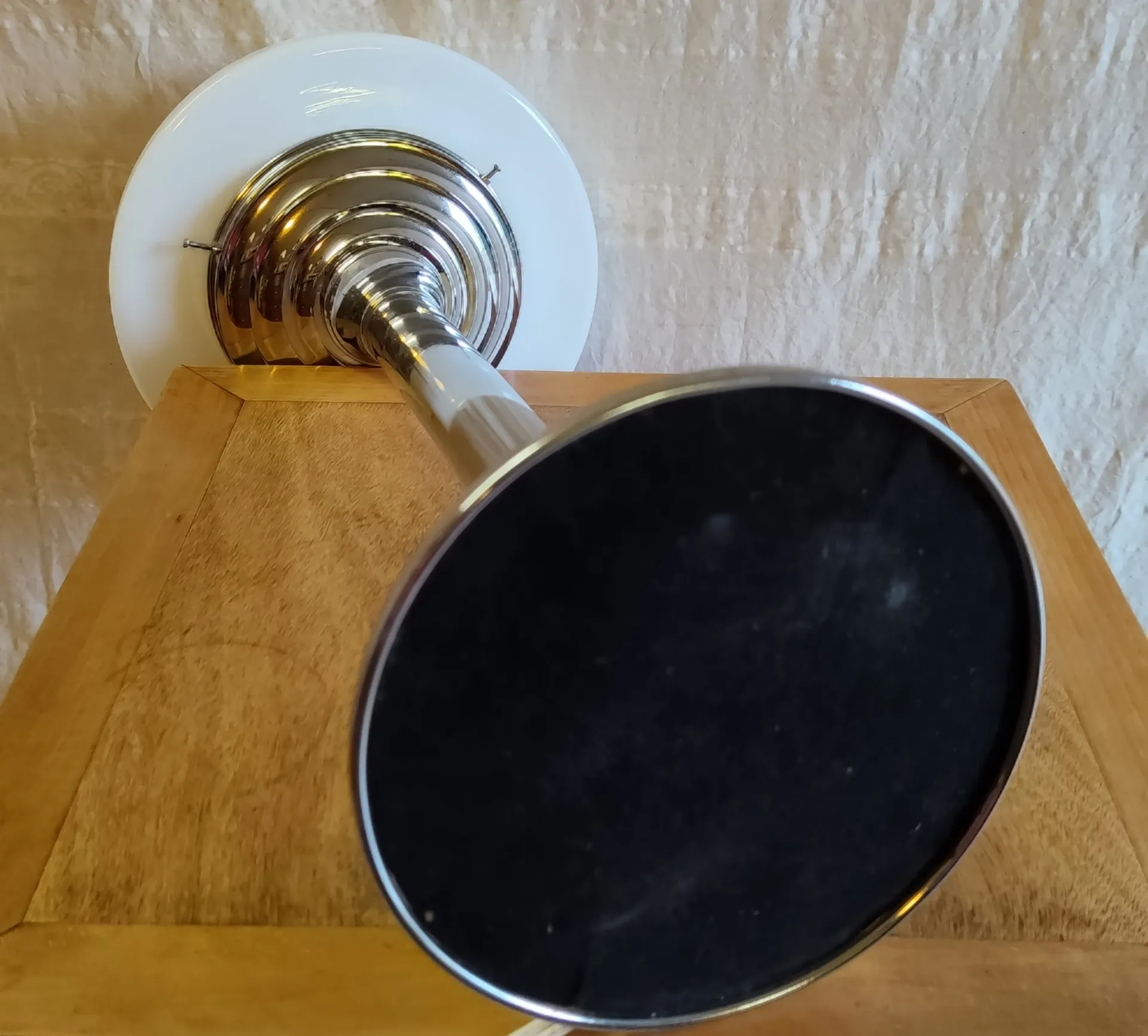 Table lamp in Bauhaus style with chrome metal and opaline globe - mid 20th century.