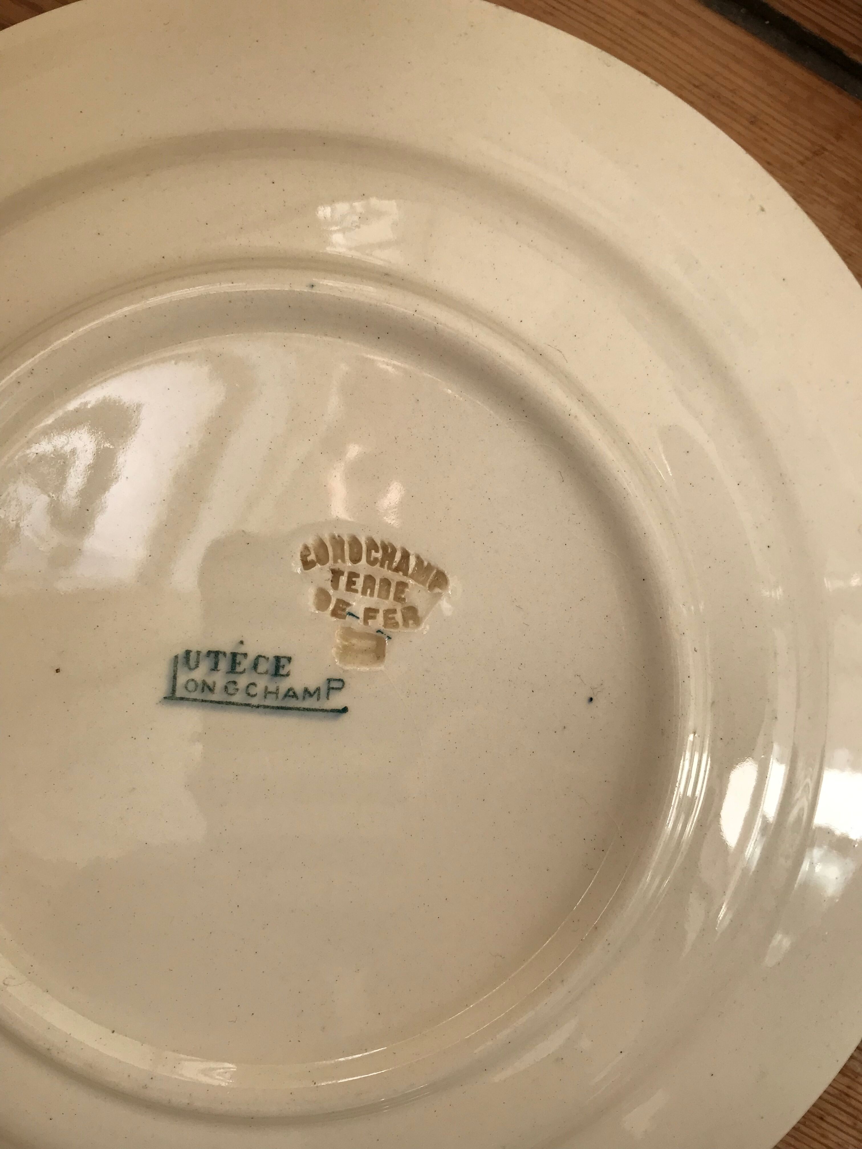 Series of 2 old flat plates "Longchamp"