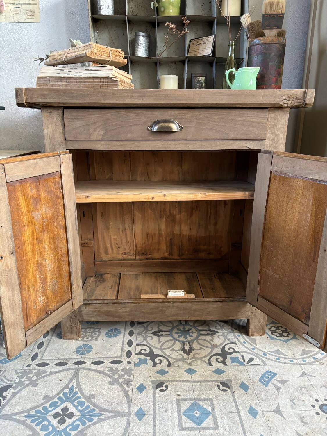 Small established buffet