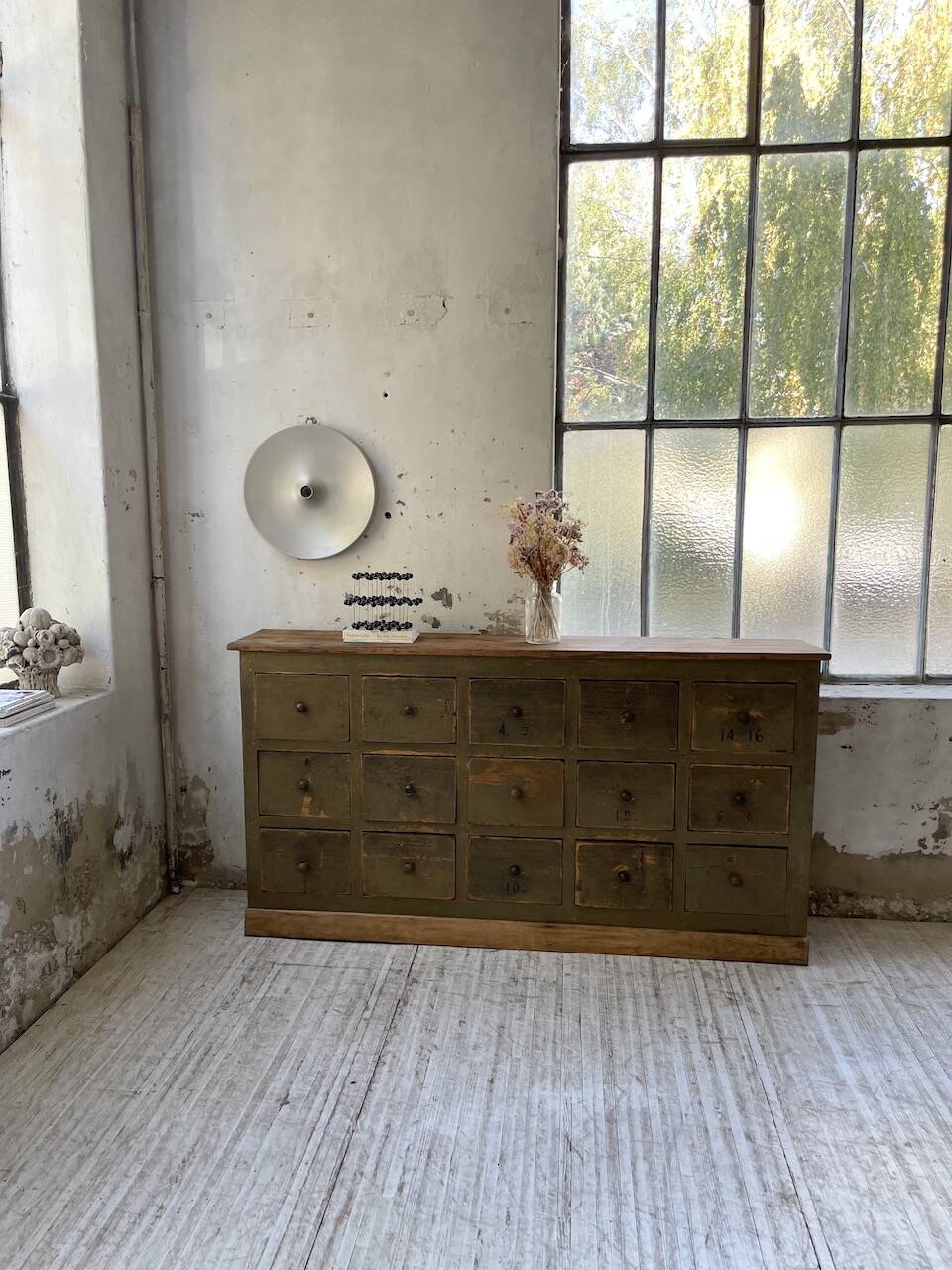 Green patina workshop furniture