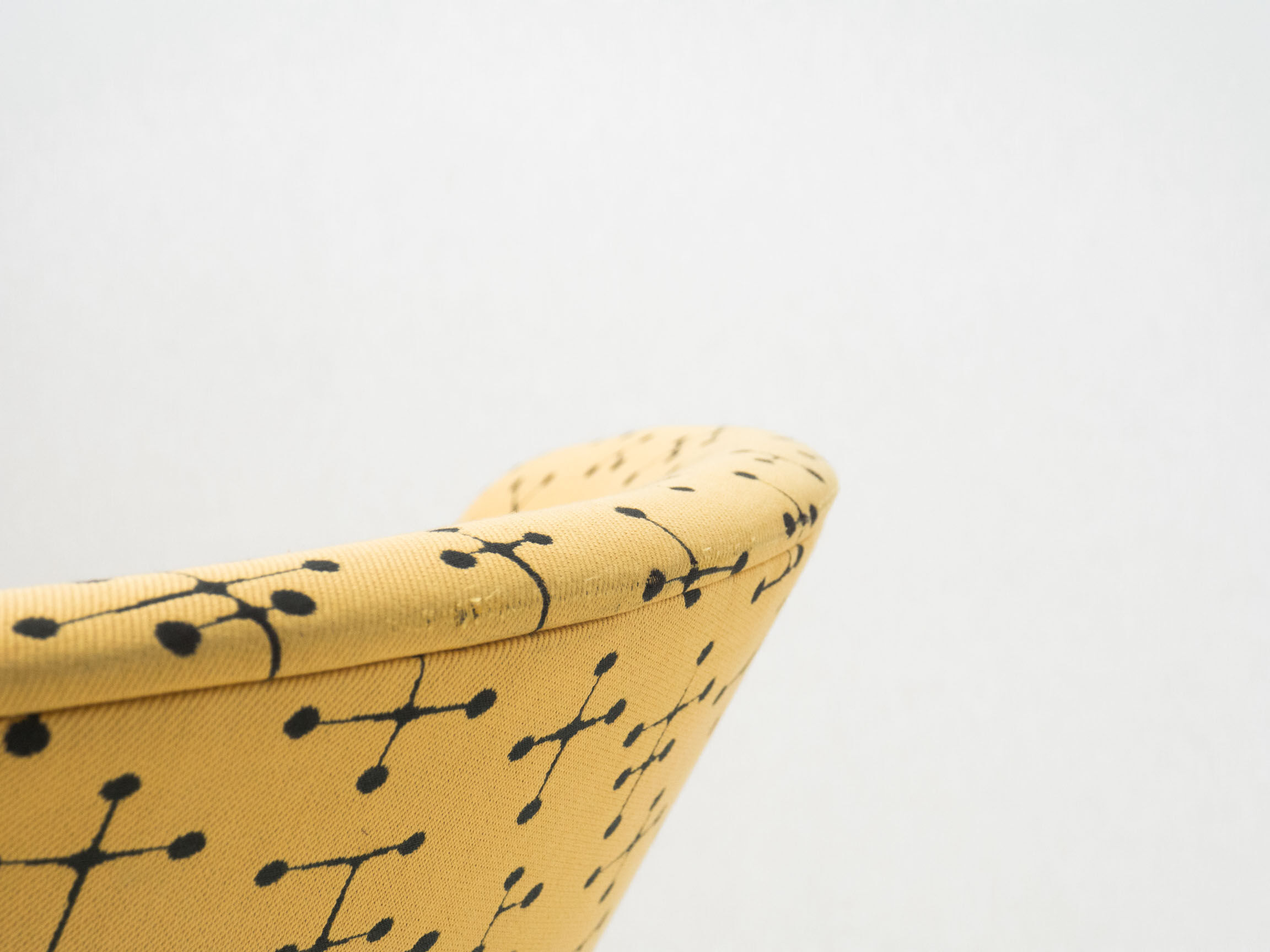 Fauteuil 'Small Dot Pattern' Orange Slice par Pierre Paulin édition Artifort