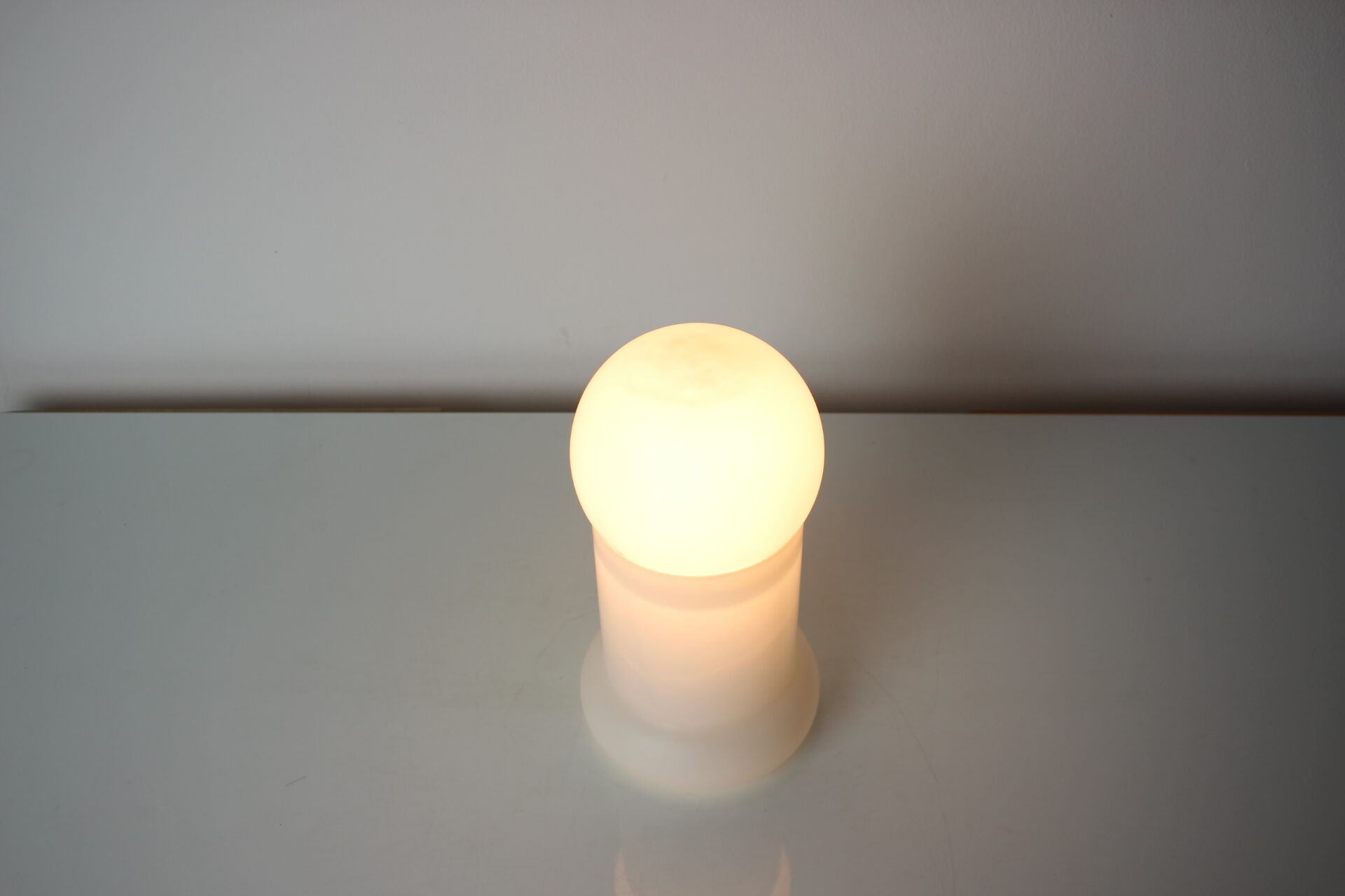 Mid-century all glass table lamp/ Osvětlovací sklo Valašské Meziříčí, 1970's.