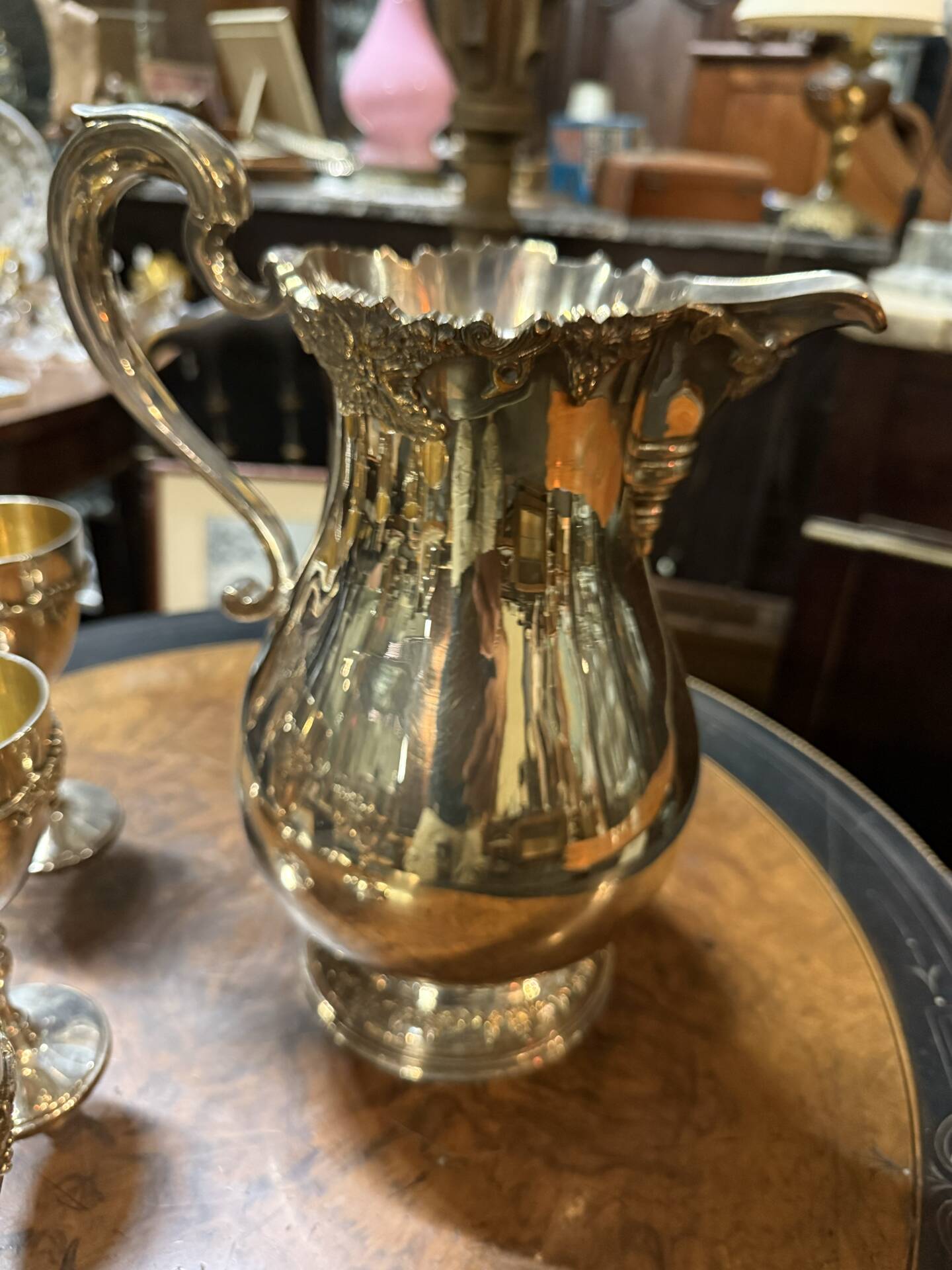Carafe et 6 verres en métal argenté