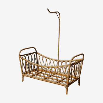 Vintage wicker crib 50