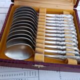 Box of 12 teaspoons