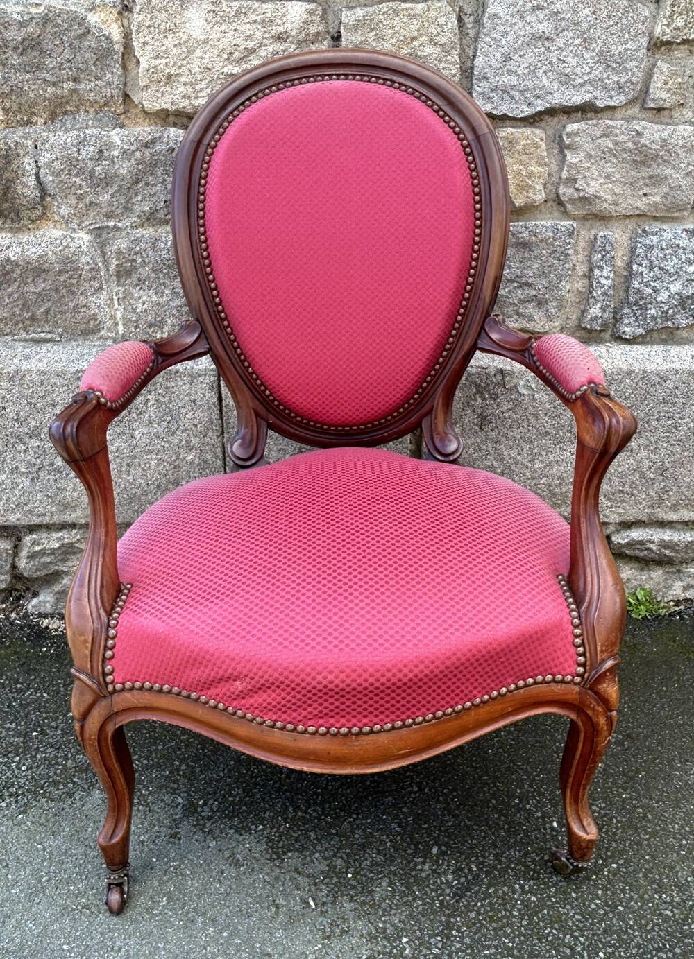 Louis Philippe medallion armchair, vintage, late 19th century, early 20th century.