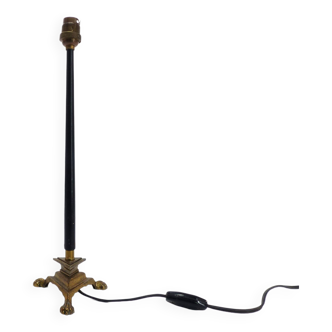Lions paw tripod lamp base
