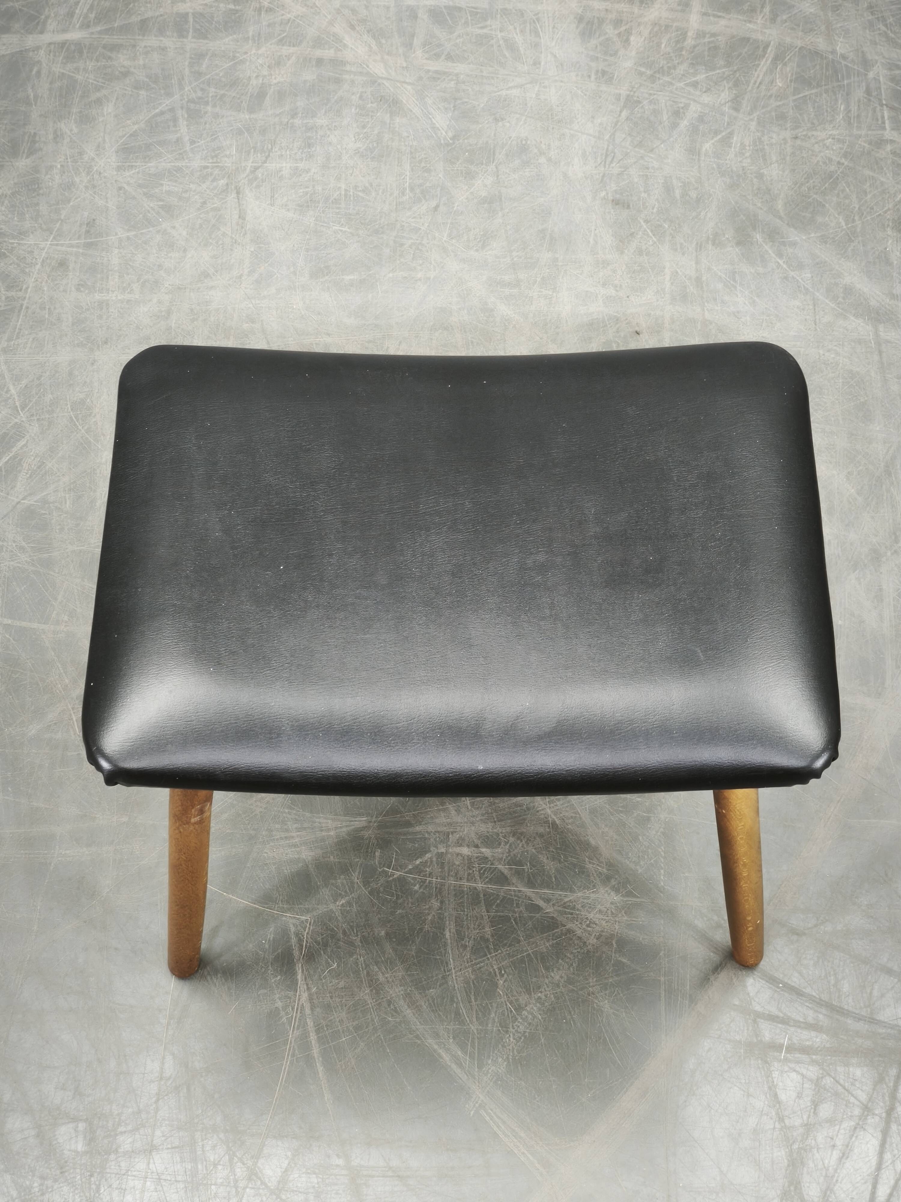 Danish Modern Beech Footstool with Black Vinyl Seat, 1960s