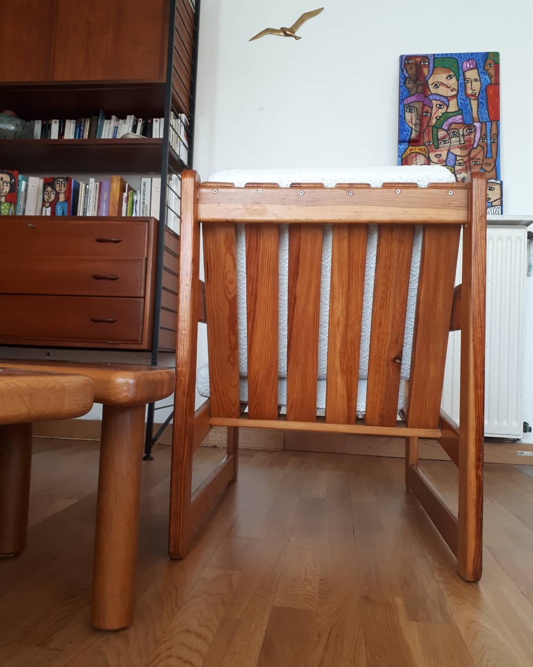 Vintage armchair in solid pine 70s