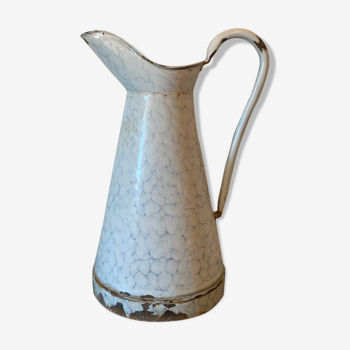 Enamelled pitcher