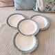 Lot de 4 belles assiettes plates en terre de fer