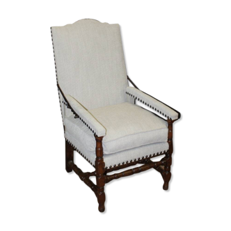 Louis xiv period rack armchair in walnut