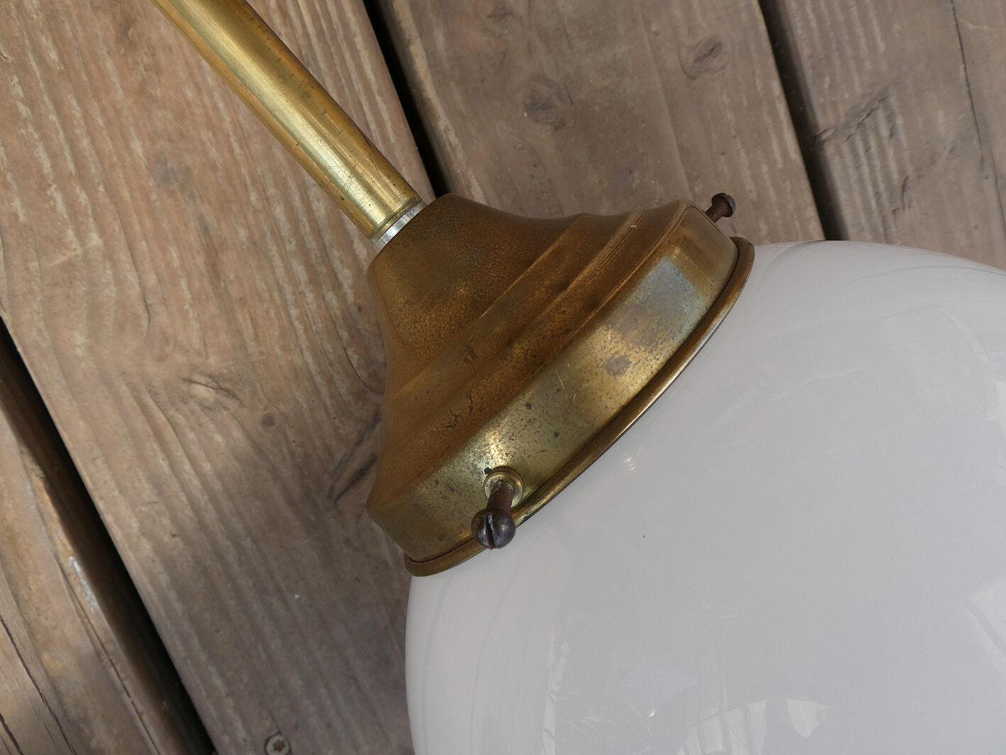 Art deco hanging lamp