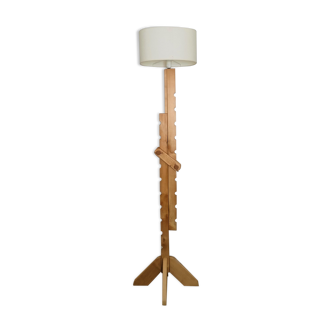 Floor lamp with solid beech wood system vintage design