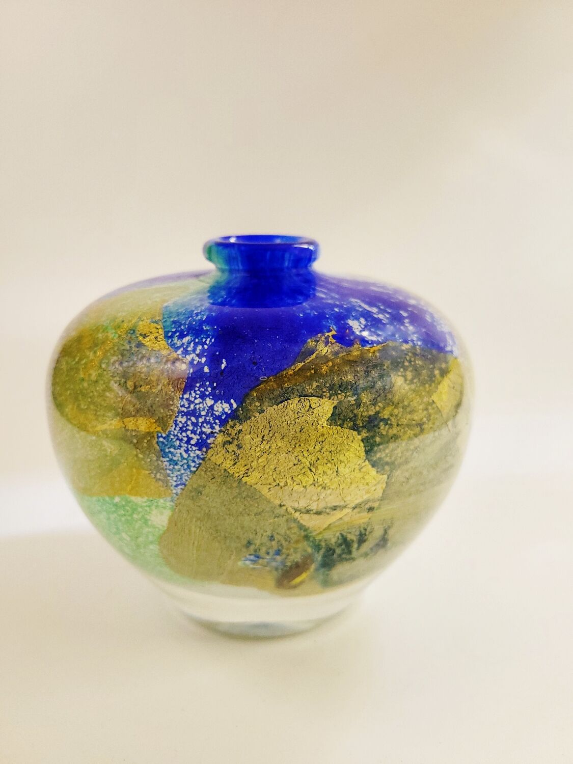 Murano glass vase with gold leaf inclusion, 12 cm, Italy