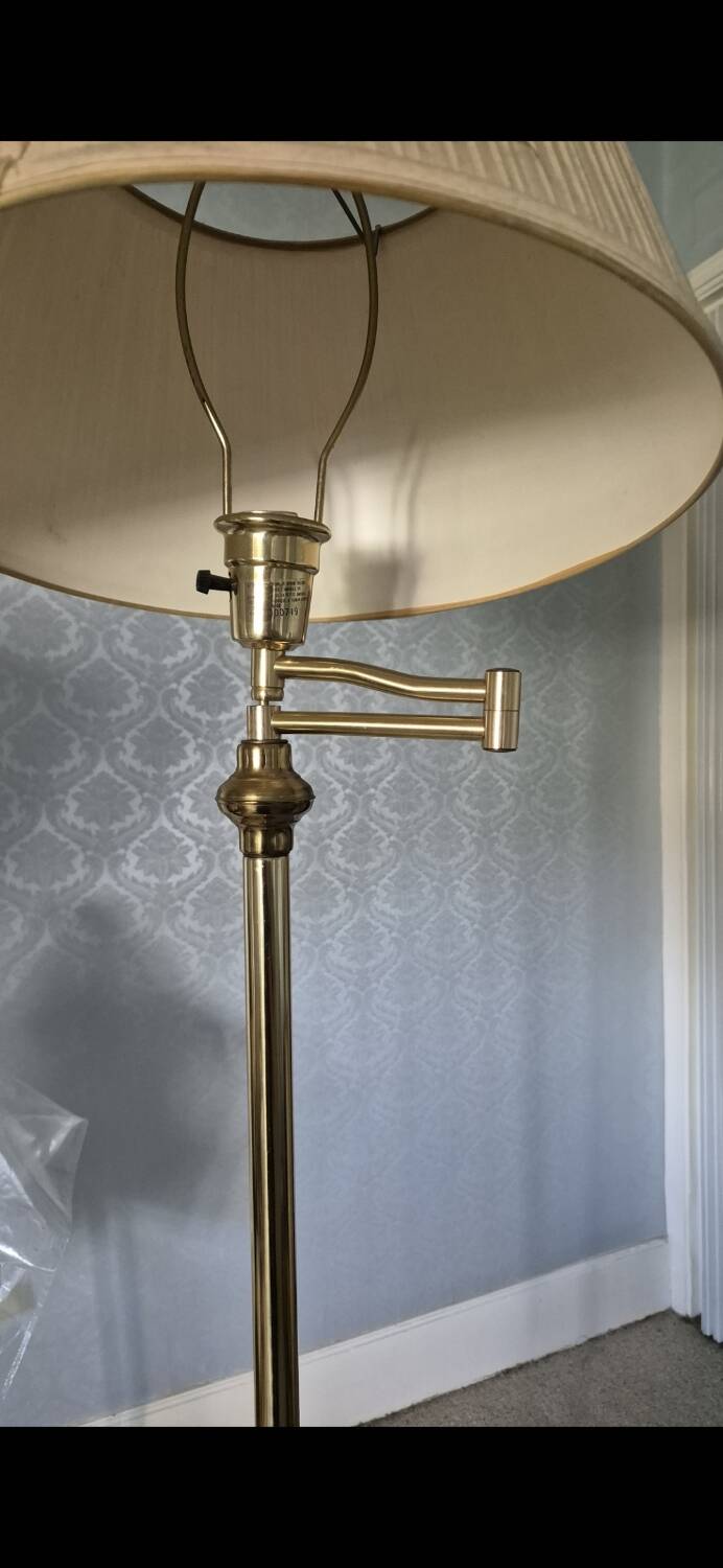 Vintage articulated lamp in gilded brass