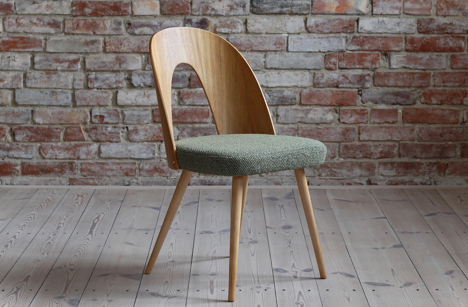 Ensemble de 6 chaises de salle à manger par Antonin Šuman