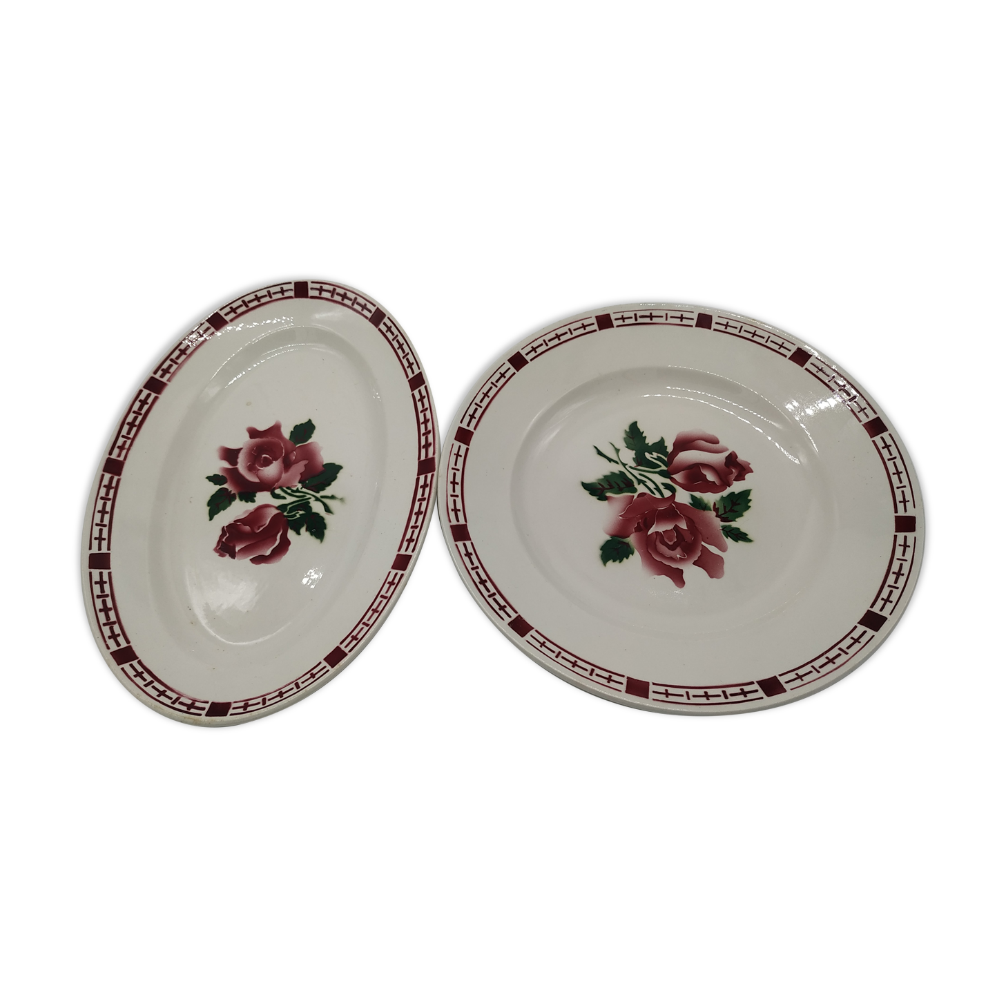 Pair of ceramic dishes from Sarreguemines digoin décor aux Roses