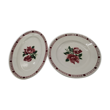Pair of ceramic dishes from Sarreguemines digoin décor aux Roses