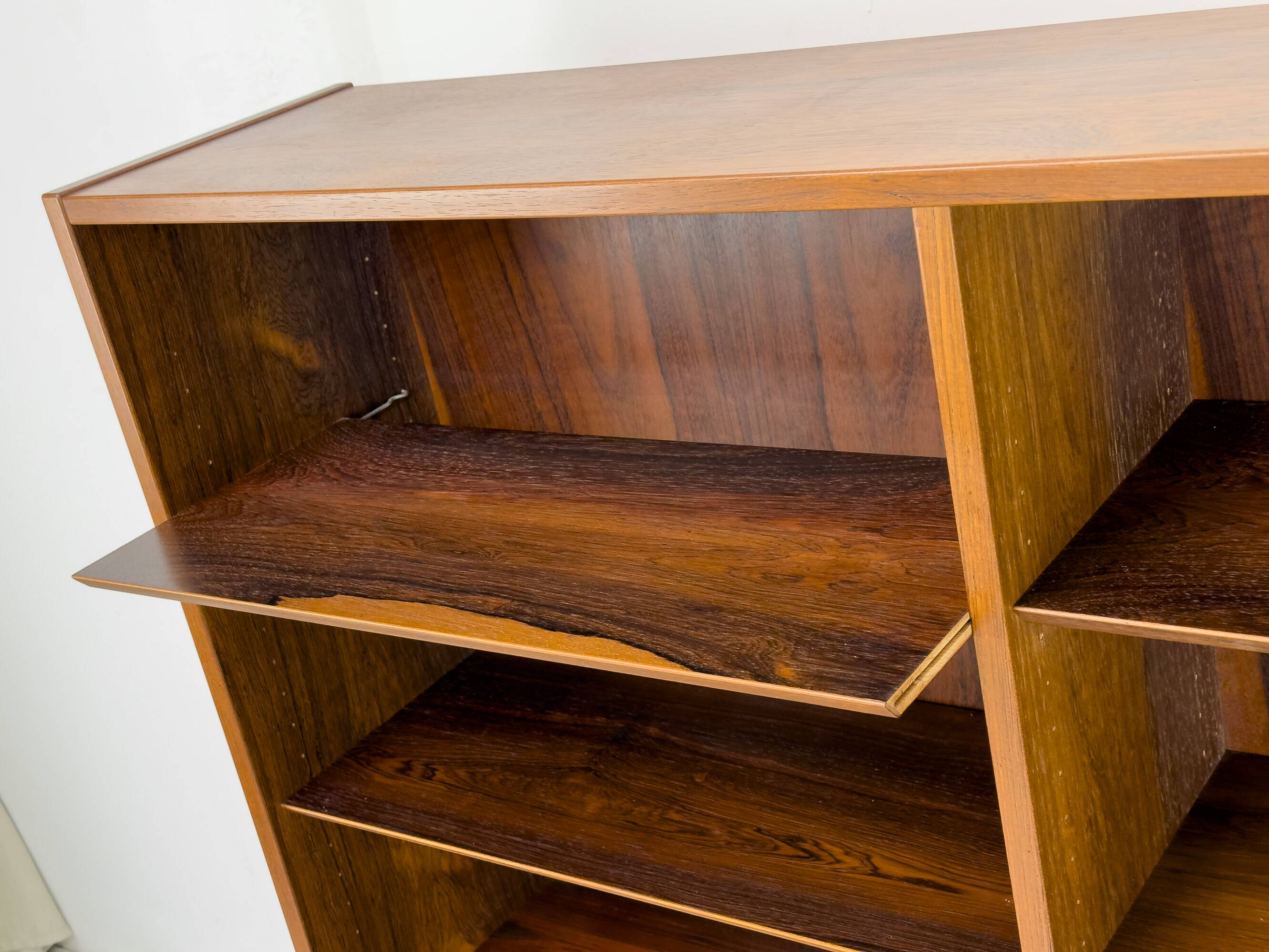 Bibliothèque danoise vintage par Carlo Jensen pour Hundevad & Co., années 1960