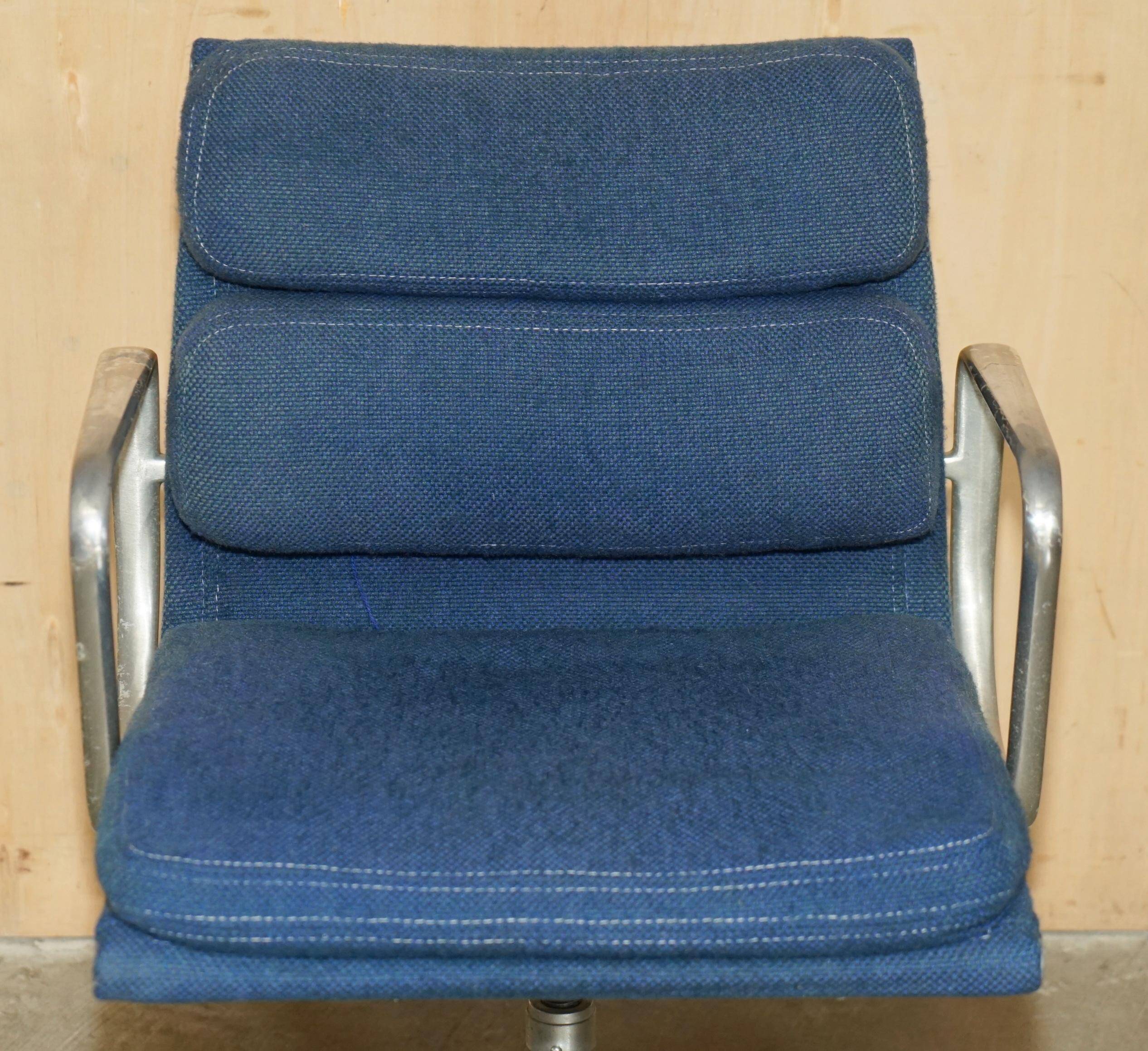 Herman Miller Eames EA217 softpad office chair