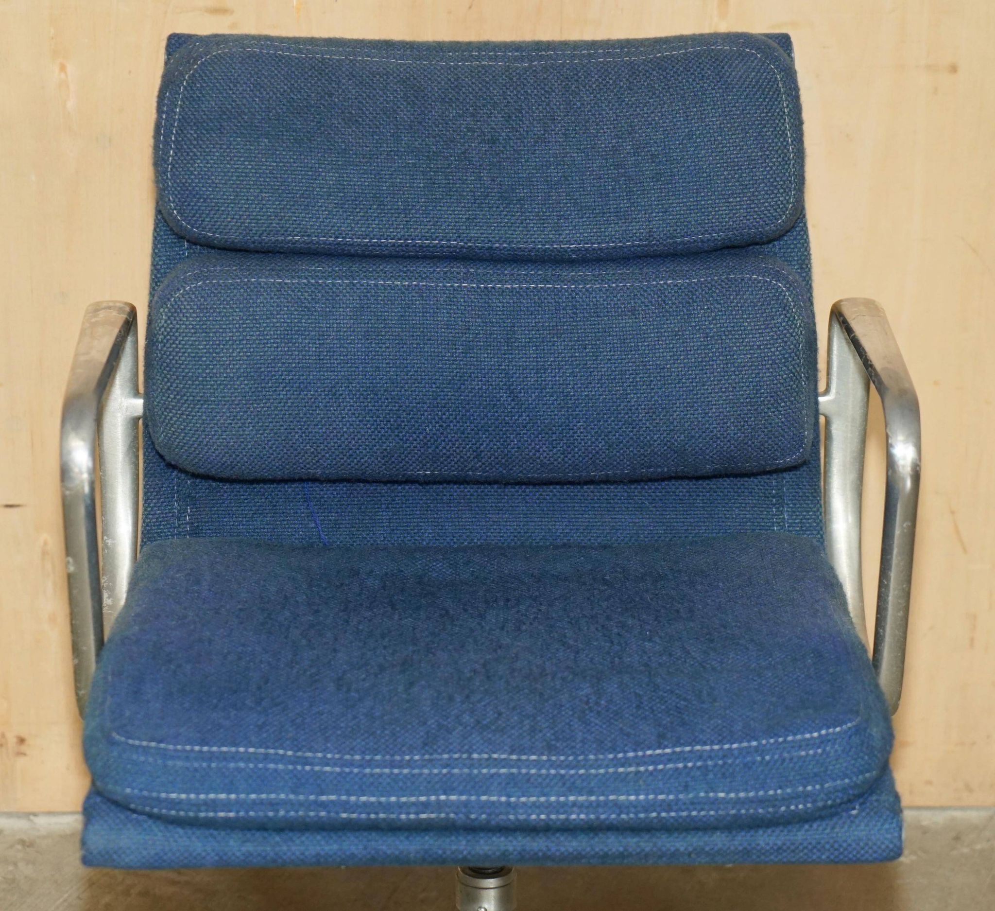 Herman Miller Eames EA217 softpad office chair